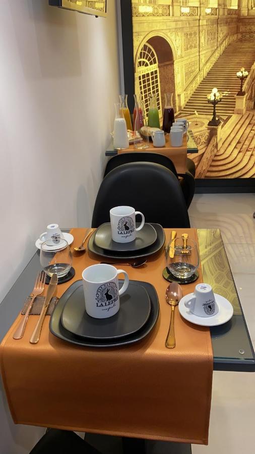 La Lepre Napoli Bed & Breakfast Bagian luar foto