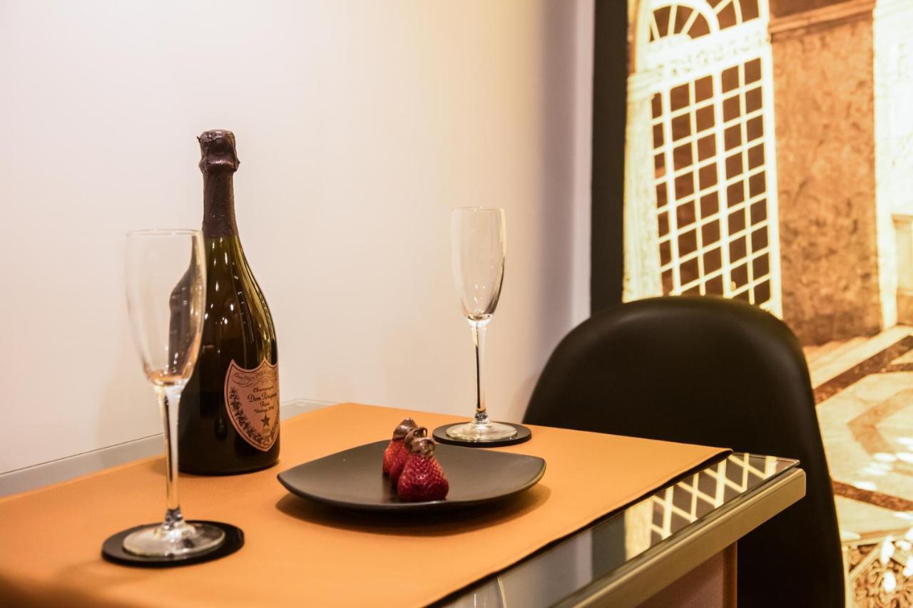 La Lepre Napoli Bed & Breakfast Bagian luar foto